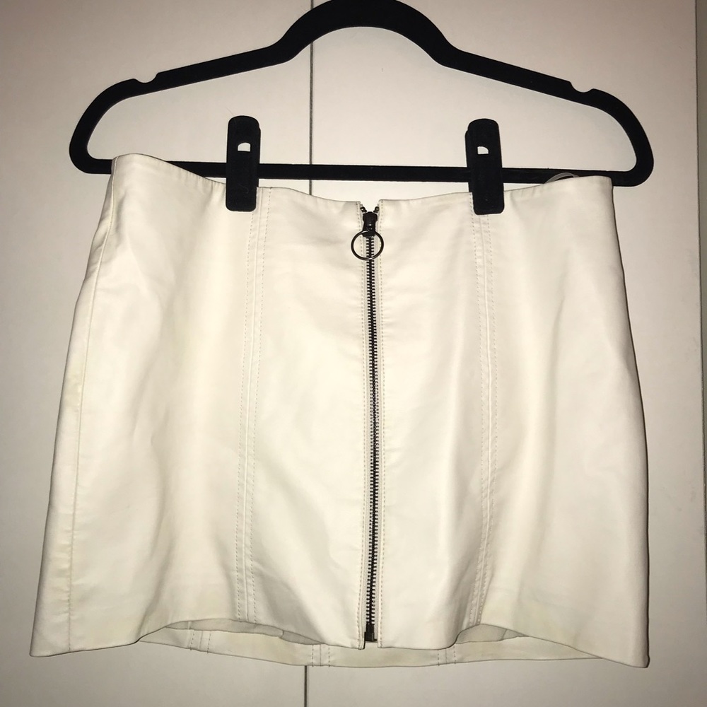 Free People Vegan Leather Zip Mini - Picture 1 of 2